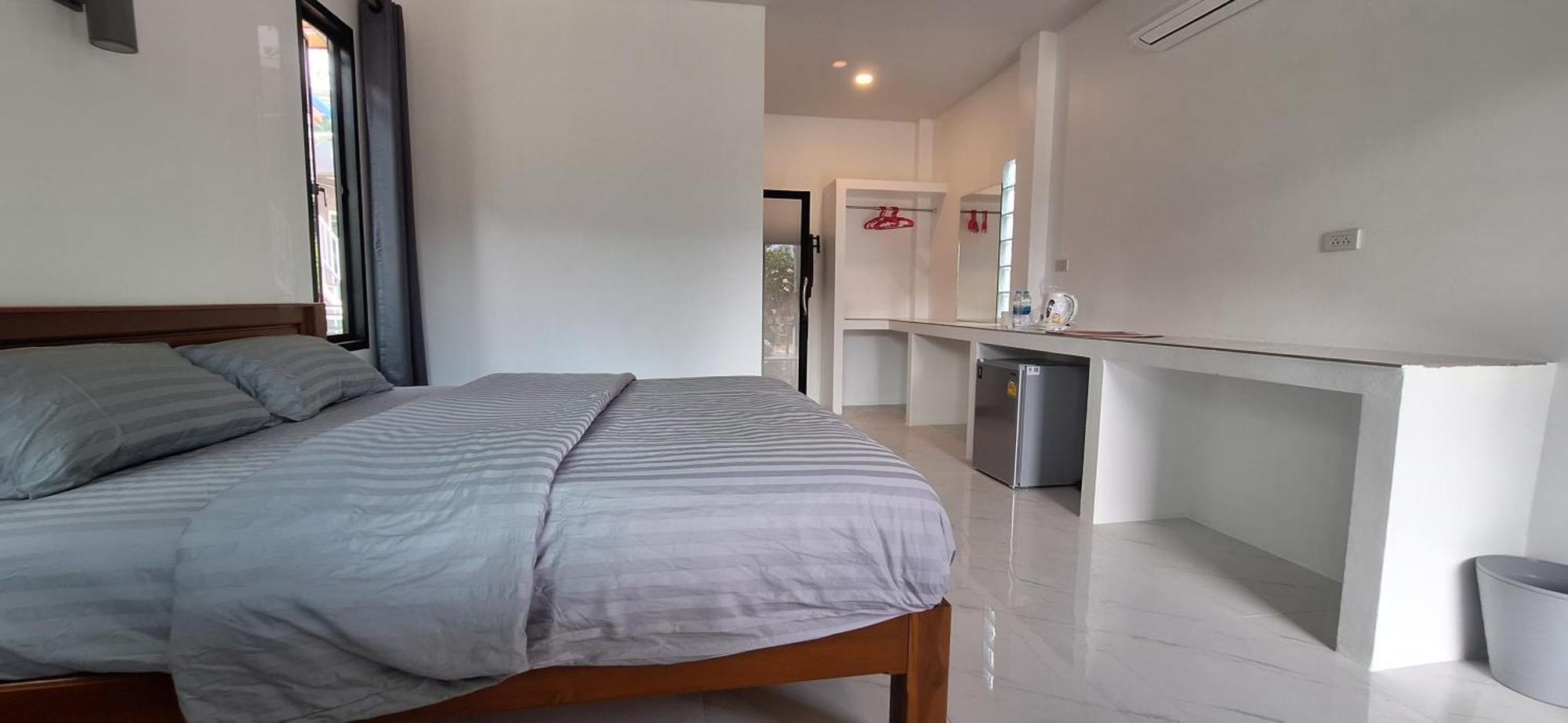 Ibiza Beach Resort Haad Yao Bagian luar foto