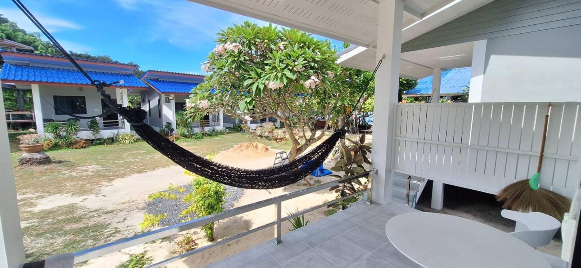 Ibiza Beach Resort Haad Yao Bagian luar foto