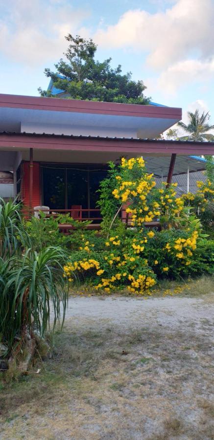 Ibiza Beach Resort Haad Yao Bagian luar foto