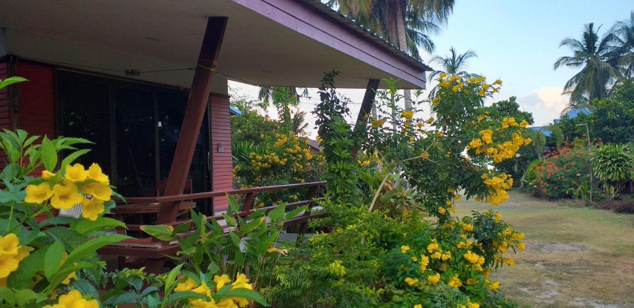 Ibiza Beach Resort Haad Yao Bagian luar foto